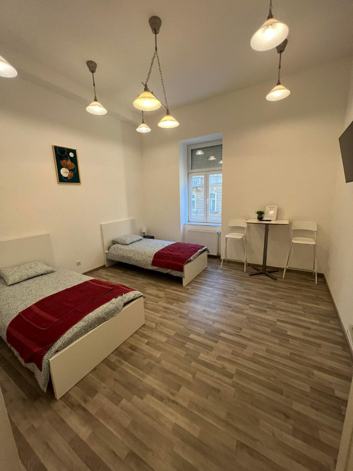 בודפשט Goldensun Apartment מראה חיצוני תמונה